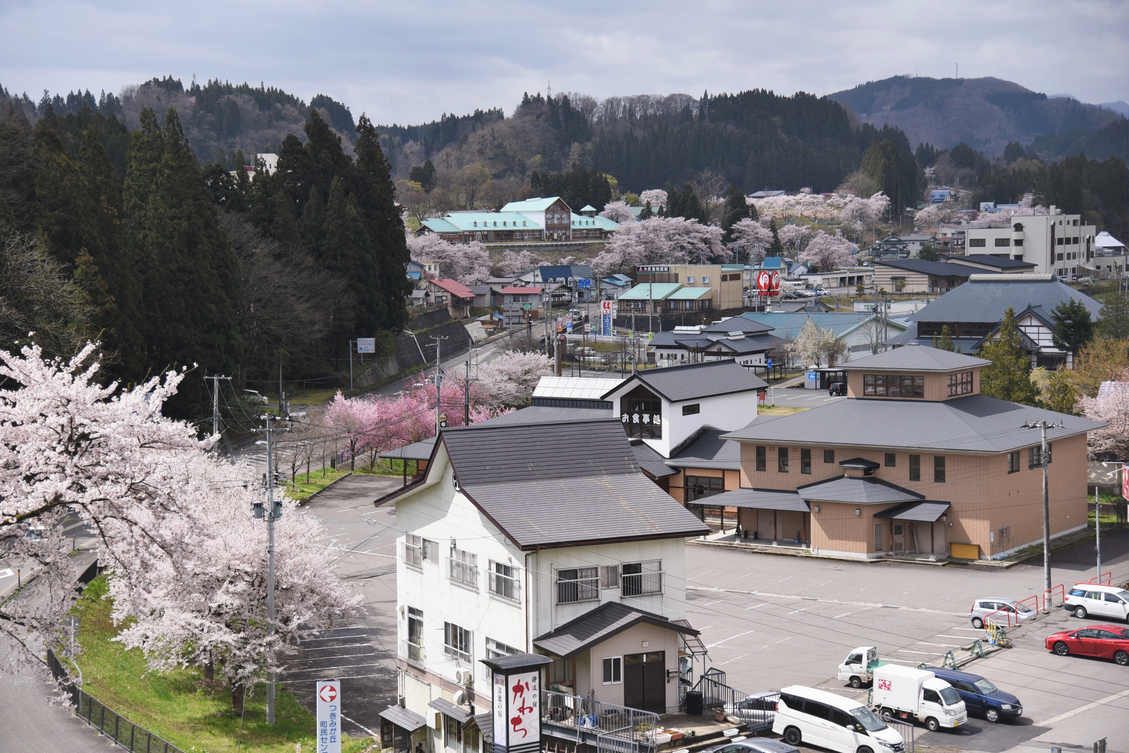 町の中心地の画像